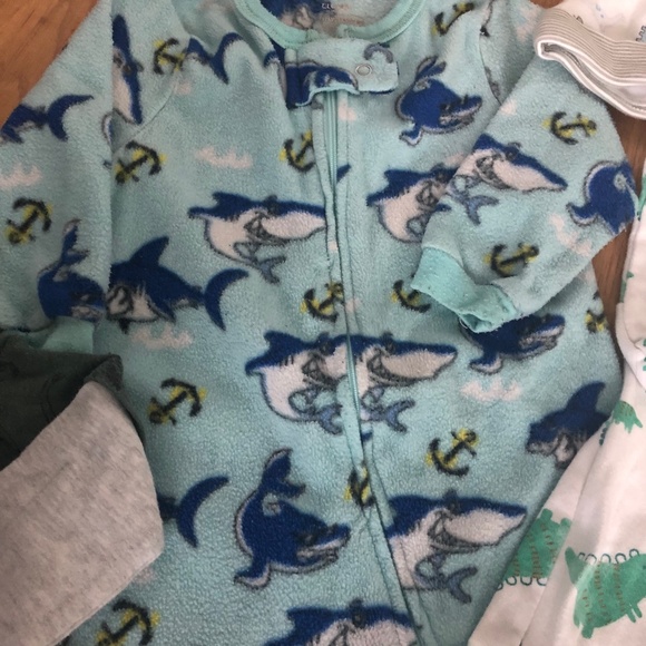 Baby boys onesies, sleepers, overalls and hats bundle -dinosaur,shark - Picture 5 of 5